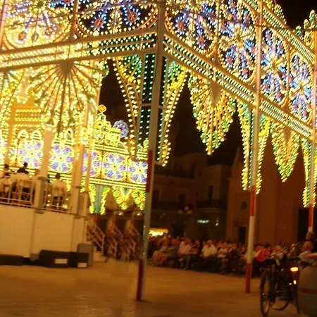 Piazza Del Popolo بيت للعطل سان بييترو فيرنوتيكو